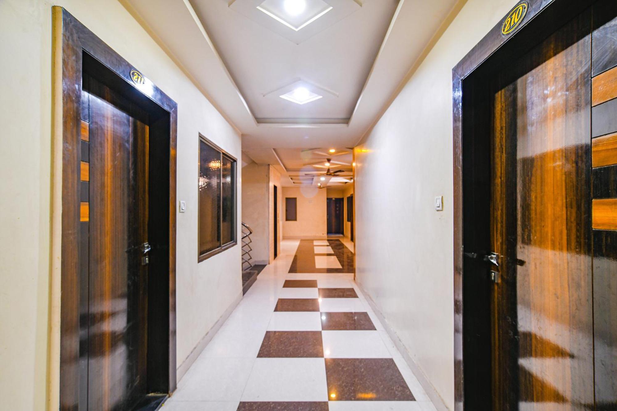 Fabhotel Shivam Palace- Near Mahakal Mandir Ujjain Extérieur photo