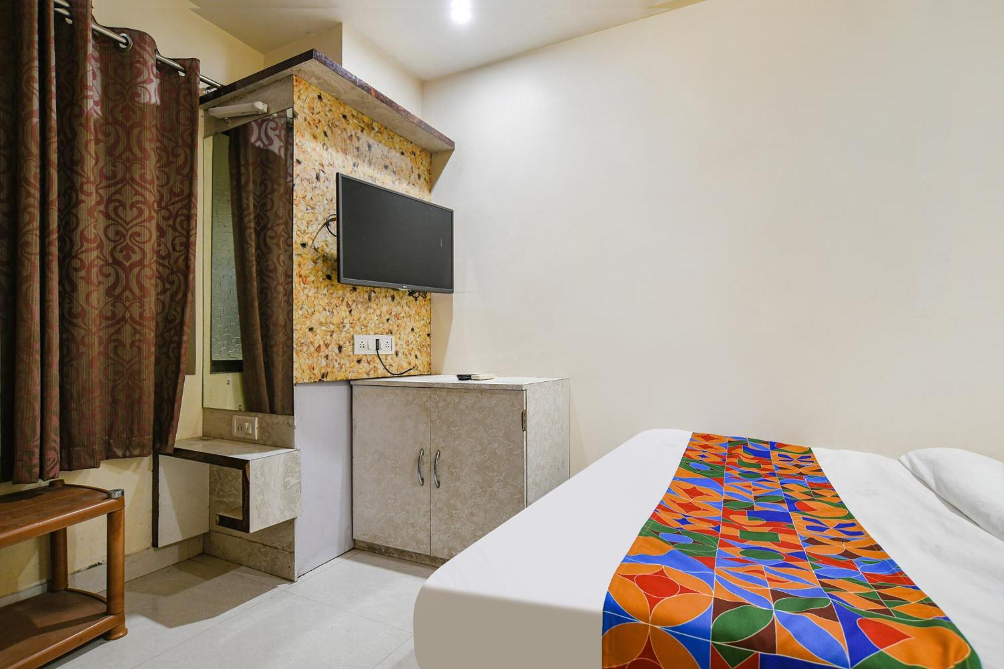 Fabhotel Shivam Palace- Near Mahakal Mandir Ujjain Extérieur photo